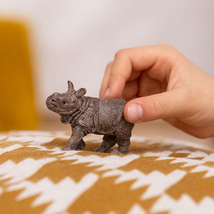 Schleich Animales y Dinosaurios Bebé Rinoceronte indio coleccionable - Schleich SCH14860