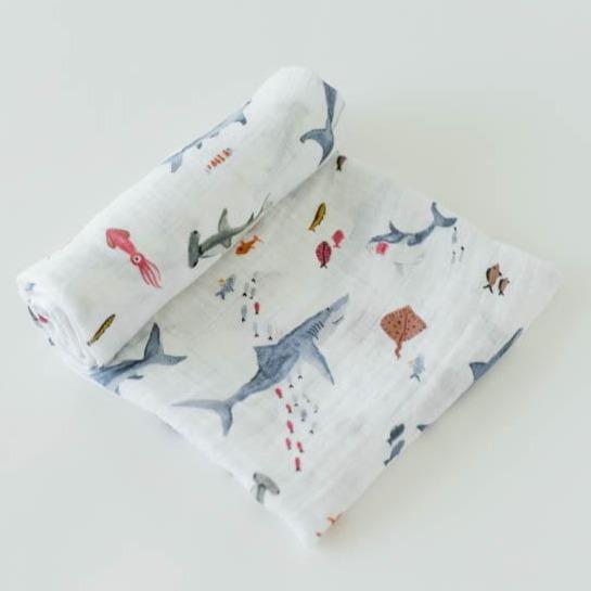 LITTLE UNICORN Accesorios bebé Tuto Swaddle Muselina - Shark UB0171